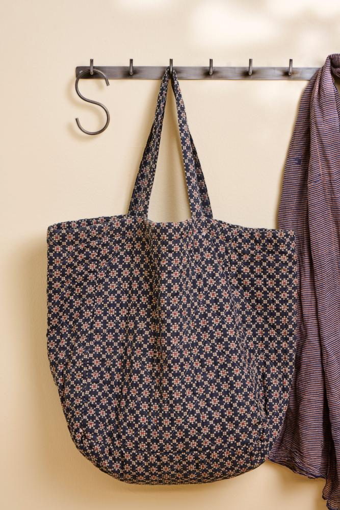 Tasche IB Laursen dunkelblau mit rosa